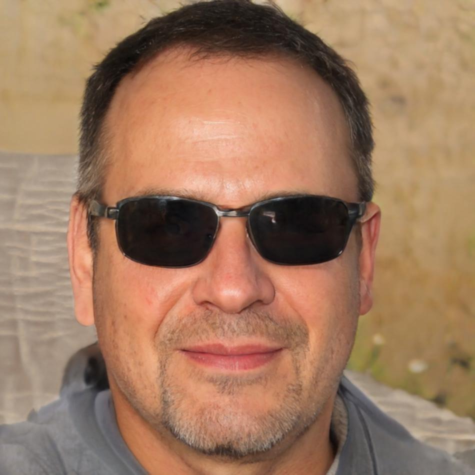 Financial advisor specializing in international student banking